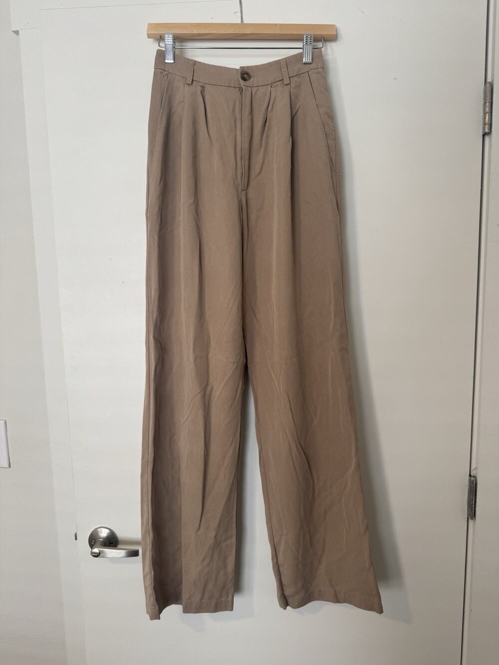 Reformation Women's Beige Pleated Wide-Leg Dress Pants Lyocell